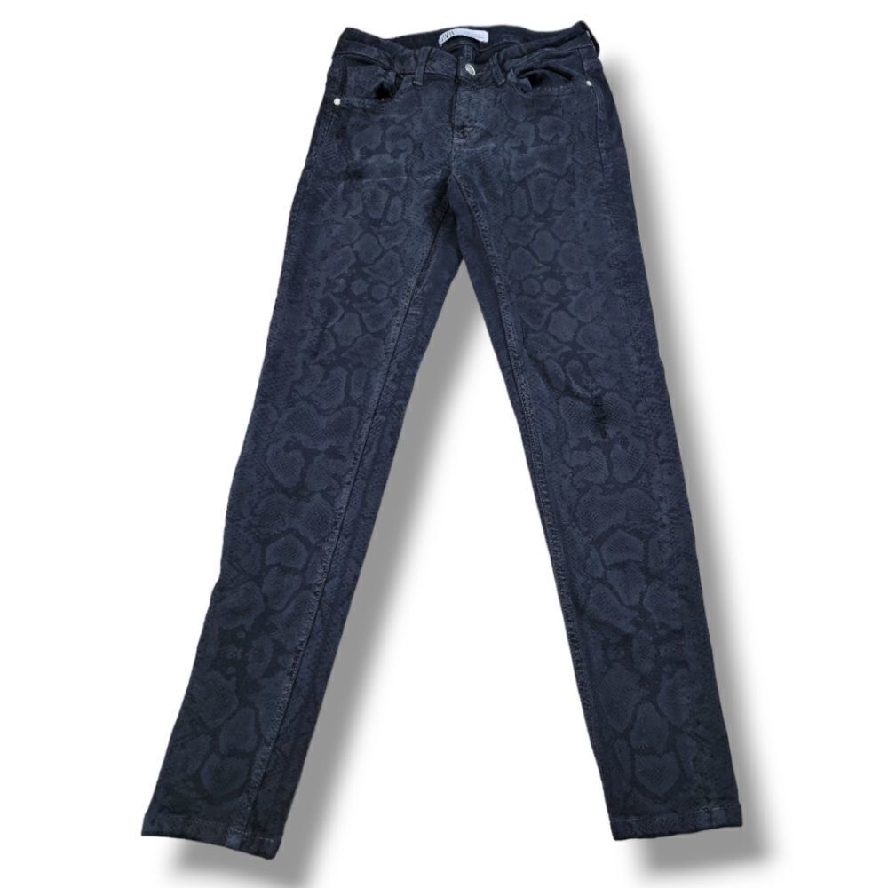 Zara Jeans Size 4 26x27.5 Skinny Jeans Stretch Ankle Distressed Snakeskin Print